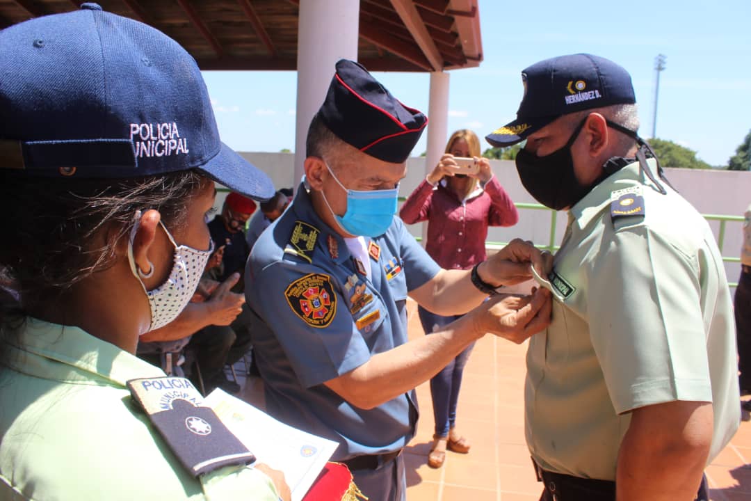 Policía Municipal Angostura Del Orinoco Culmina Celebración Por Su Xviii Aniversario Diario El 0517