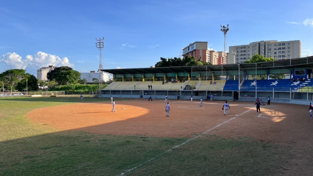 Con elección de la reina y recorrido de la antorcha olímpica comienza  conteo regresivo para Juegos Deportivos Interempresas Guayana 2023 - Diario  El Guayanés