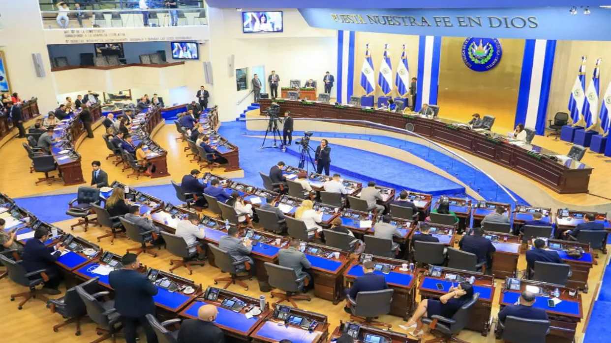 extienden-por-30-dias-mas-el-regimen-de-excepcion-en-el-salvador-159755