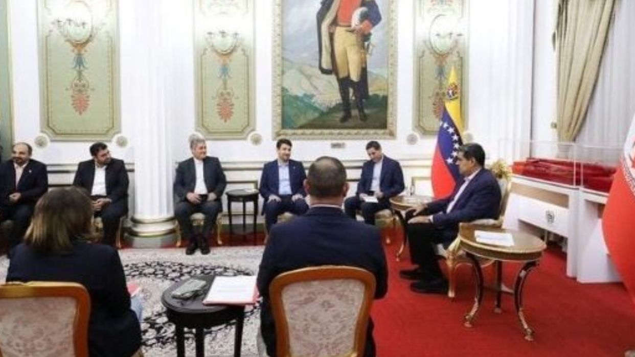 jefe-de-estado-anuncia-que-trabajo-en-conjunto-de-venezuela-e-iran-fortalecera-sus-comunicaciones-y-161902