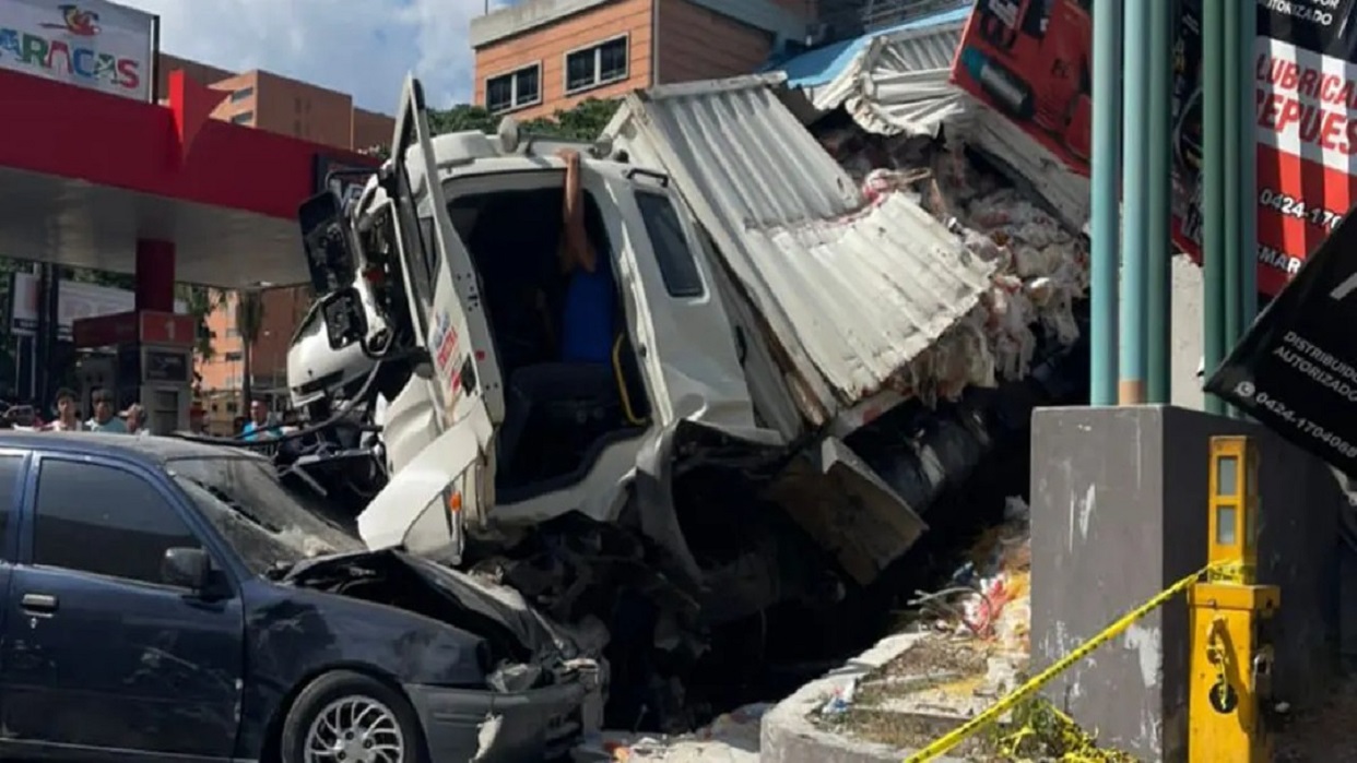 accidente-en-la-bajada-de-mariperez-166444