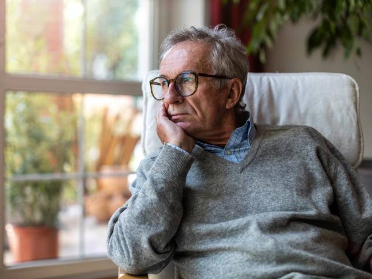 adulto-mayor-aburrido_5062218_20230719175636