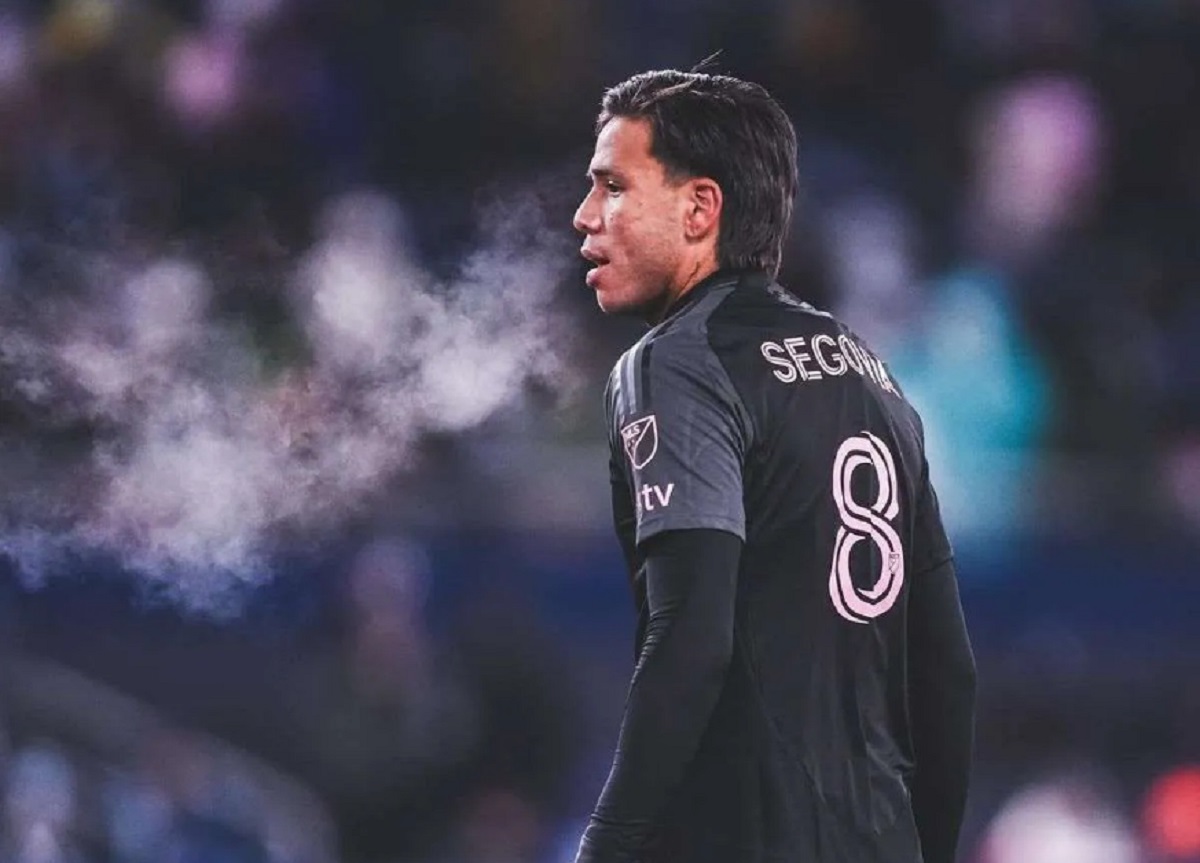 En-el-minuto-79-a-Telasco-Segovia-lo-sustituyeron-por-por-Benjamin-Cremaschi-como-medida-de-prevencion-Foto-Instagram