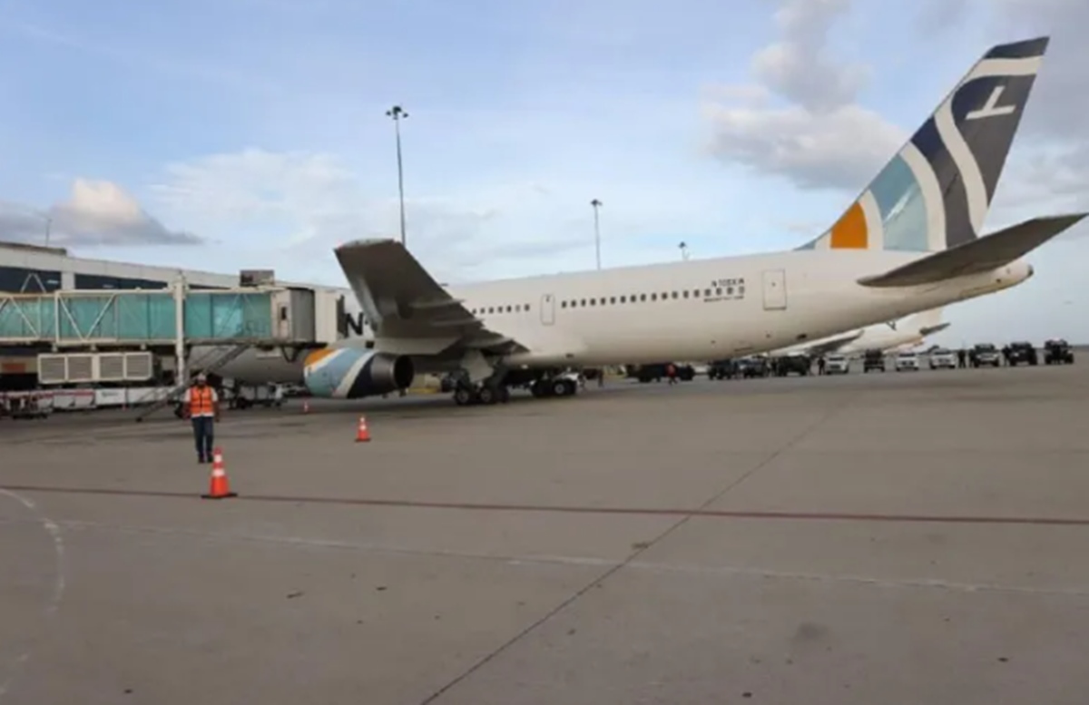 avion-migrantes-venezolanos-deportados-3