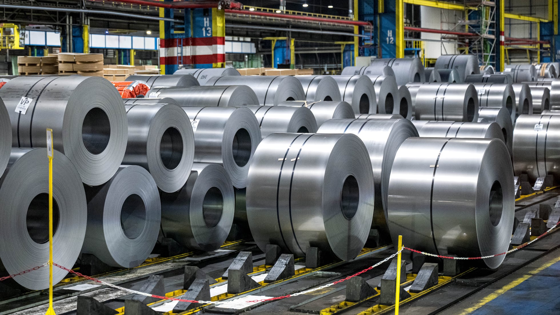 Trump duplicará aranceles al acero y aluminio del 25% al 50%