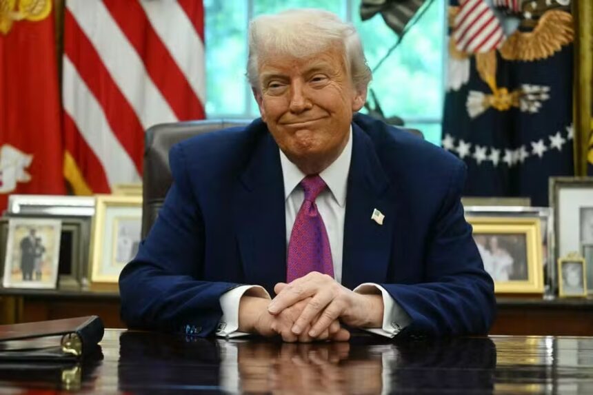 111124698-us-president-donald-trump-listens-during-an-announcement-about-the-golden-dome-missile-860x573