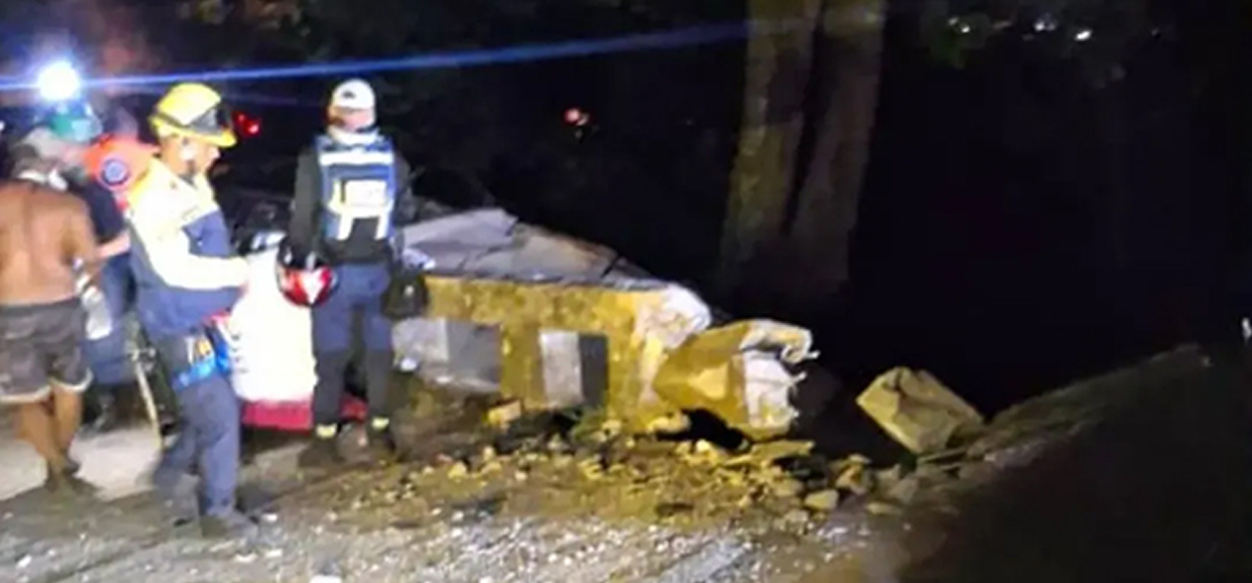 Aragua-Un-vuelco-de-autobus-dejo-dos-muertos-y-20-heridos-en-carretera-de-Choroni-elorientaldemonagas.com-01-de-septiembre-del-2025