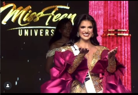 BeFunky-photo-2025-10-18T175324.757