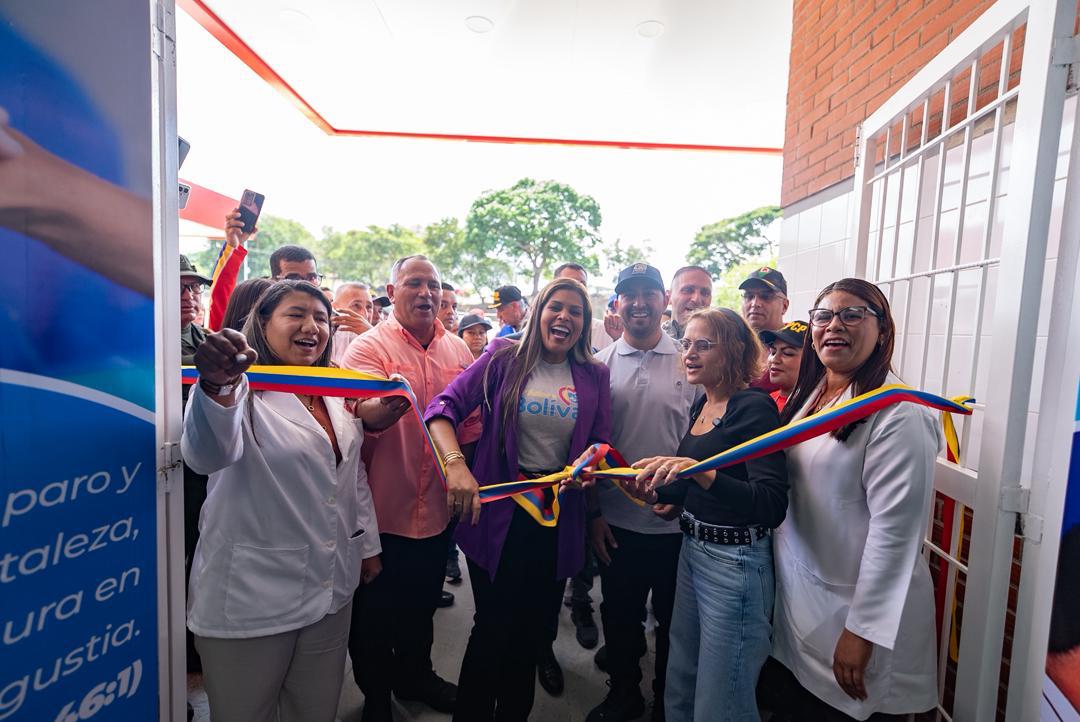 Inaugurada Unidad de Hemodiálisis “Por Amor a Bolívar” en Caroní