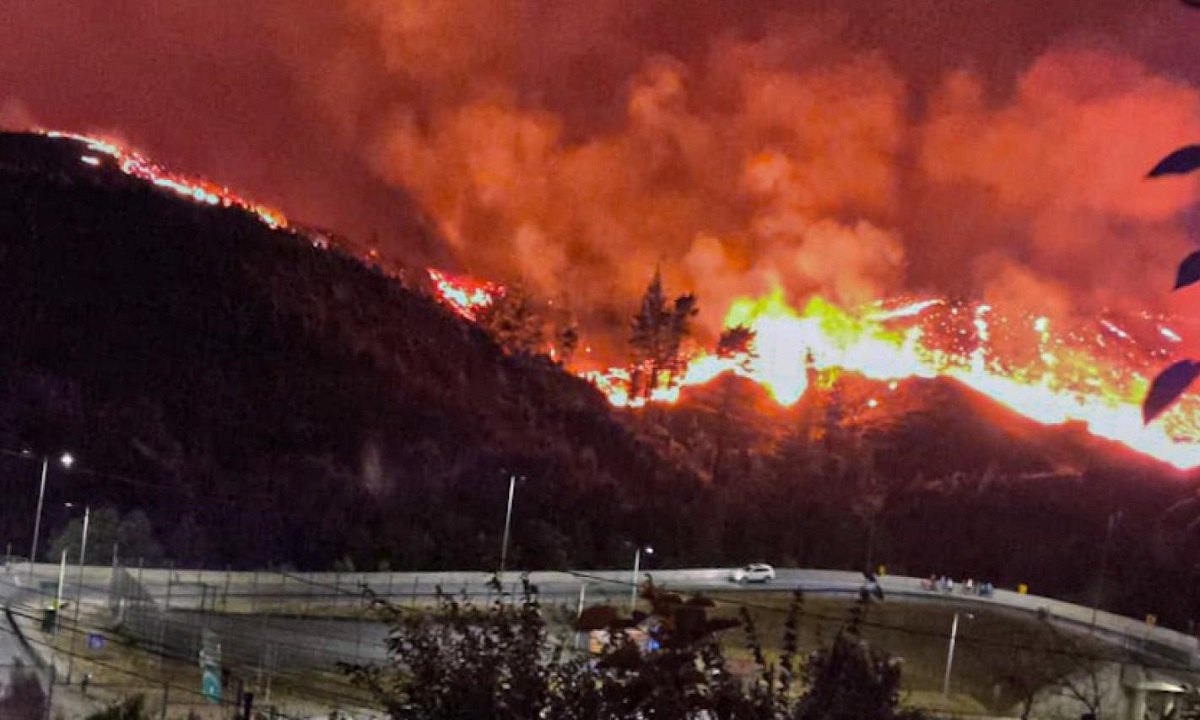 Presidente Gabriel Boric decreta Estado de Catástrofe en las regiones de Ñuble y Biobío por incendios forestales