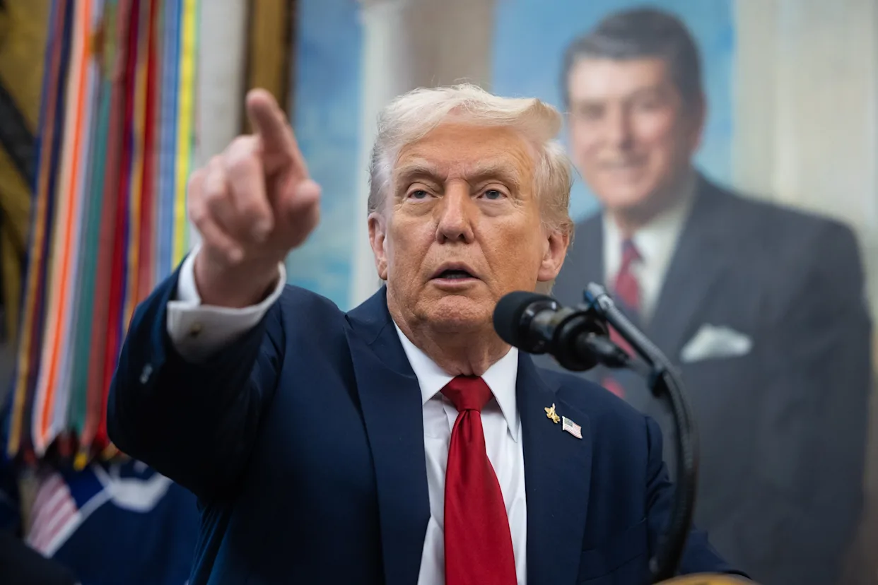 Trump anuncia aranceles a países europeos por su respaldo militar a Groenlandia